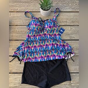 Women's Hilor Colorful Tankini Swimsuit with Black Shorts, Sz 16